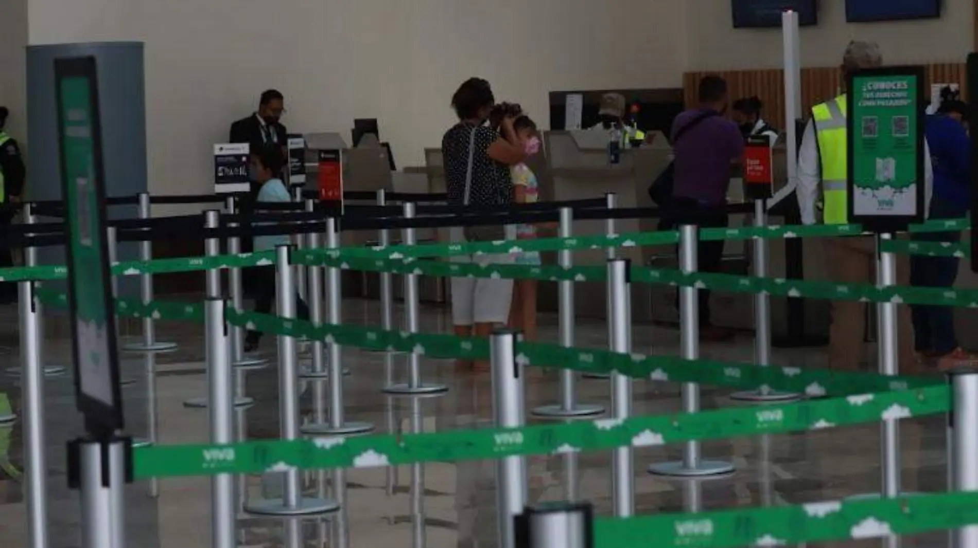 Pasajeros en el aeropuerto